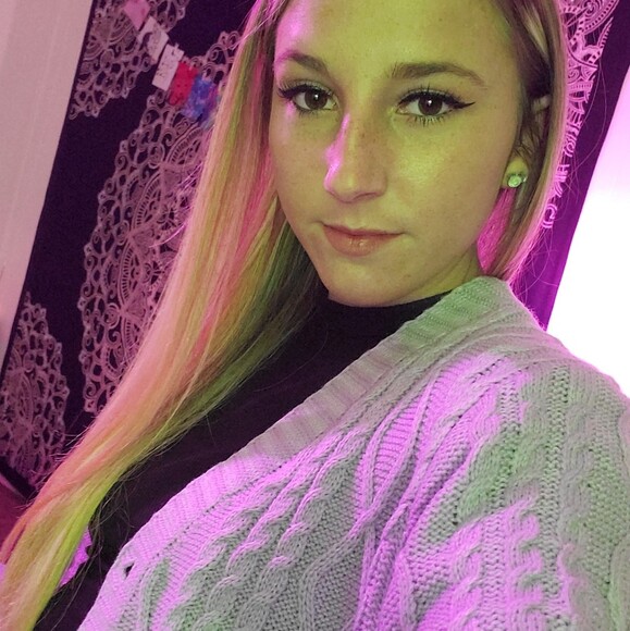 hallieclark27